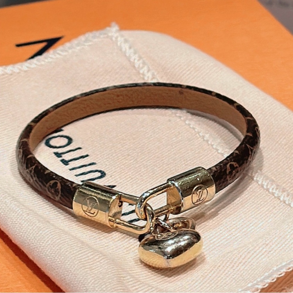 ❤️💯% Authentic Louis Vuitton Crazy In Lock Charm Bracelet❤️